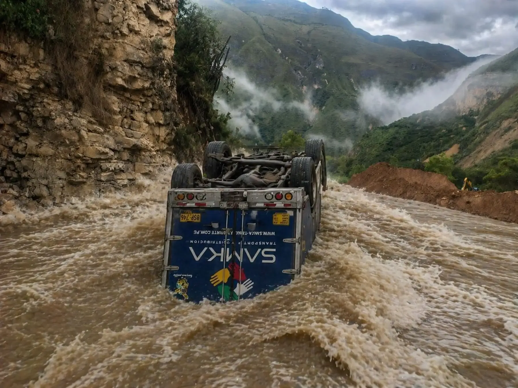 Amazonas: chofer salva morir tras despiste de camión en la vía Leimebamba - Chachapoyas