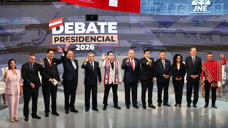 Quiénes son los favoritos en las elecciones presidenciales en Perú, según las encuestas