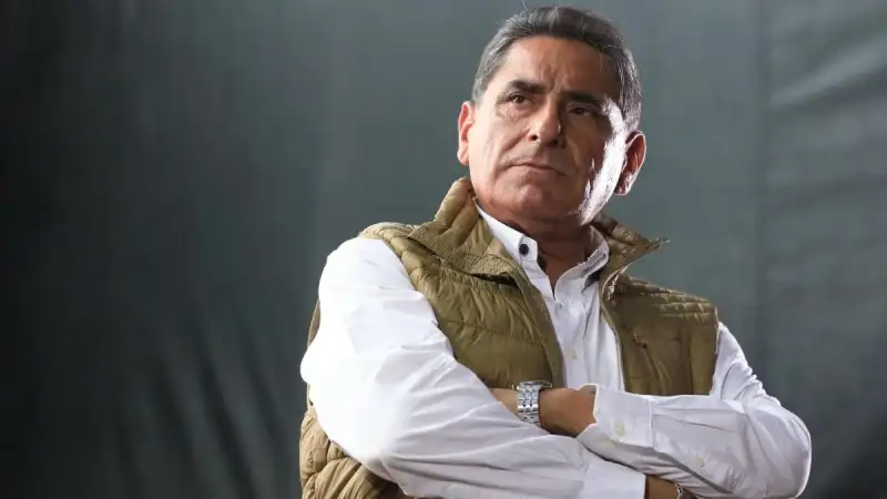 Carlos Álvarez, el cómico que desafía al fujimorismo en Perú prometiendo mano dura contra el crimen