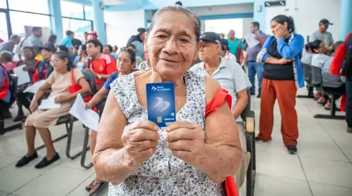 Amazonas: 19,589 adultos mayores ya cobran su Pensión 65 con tarjeta de débito y sin salir de su comunidad