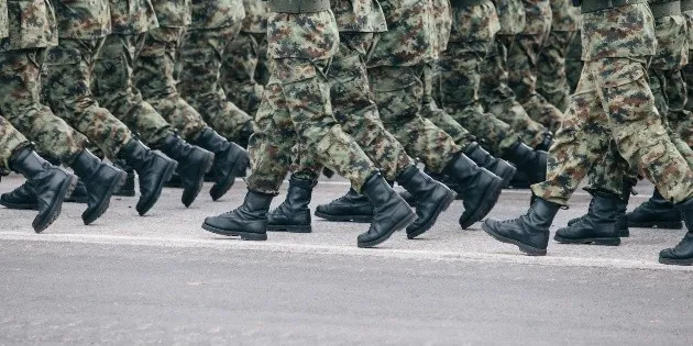 Putin promulga ley que permite desplegar militares en otros países para proteger a rusos