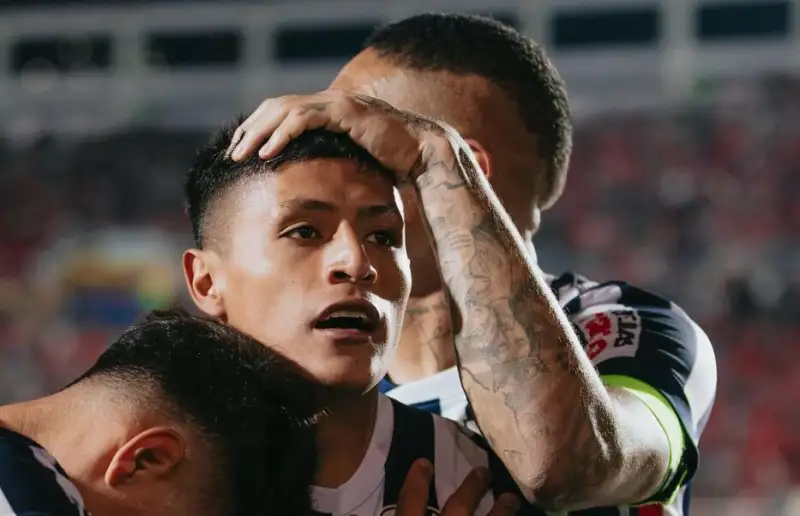 Perú: Alianza Lima, del uruguayo Mateo Antoni, quedó a un paso de ganar el Apertura