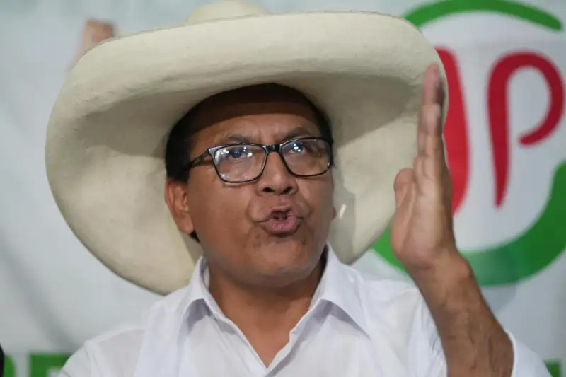 Roberto Sánchez, el candidato del sombrero campesino de ala ancha que busca el poder en Perú