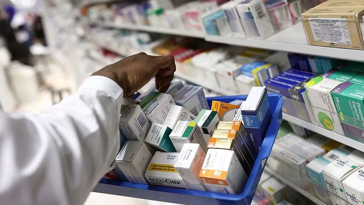Perú envía misiones para supervisar laboratorios farmacéuticos en el extranjero