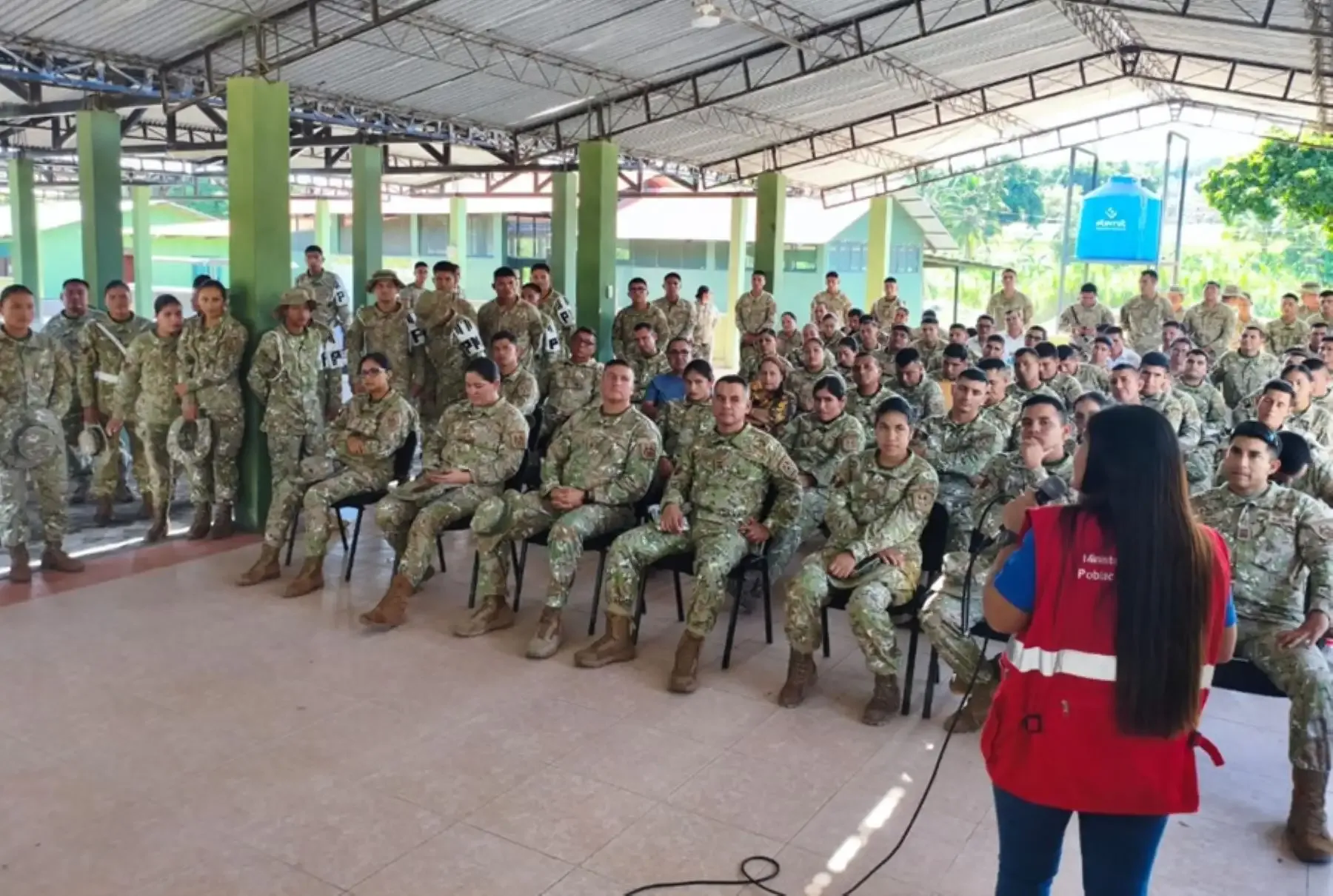 Amazonas: Personal militar fortalece su compromiso con prevención de violencia familiar