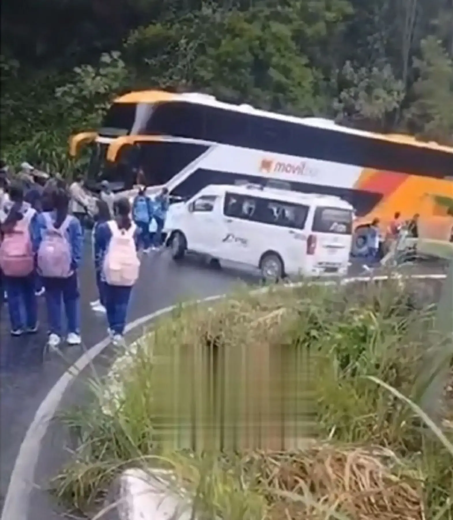 Accidente en Amazonas: Movil Bus afirma que los 40 pasajeros no sufrieron lesiones