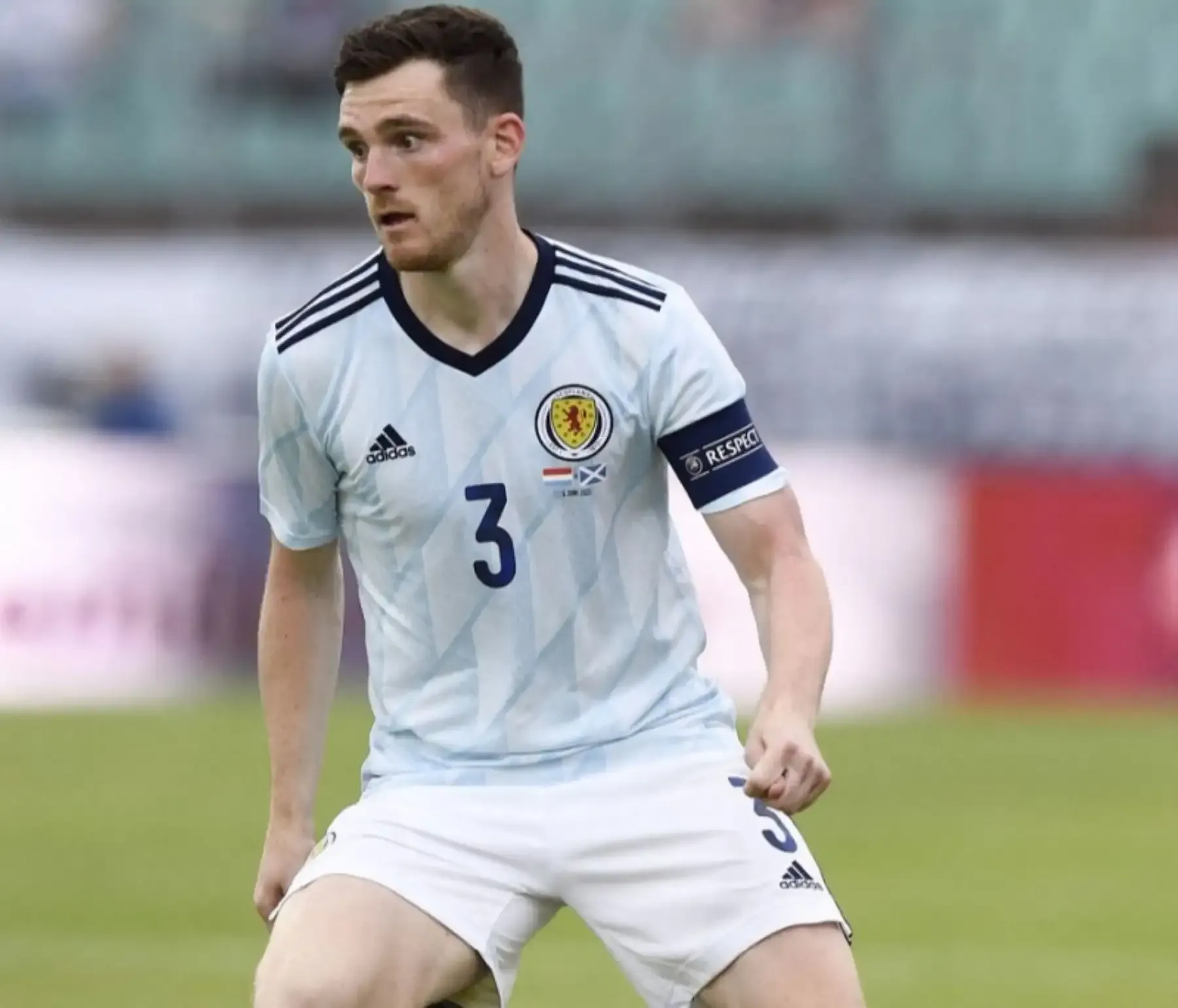 El defensa escocés Andy Robertson cambia el Liverpool por el Tottenham Hotspur