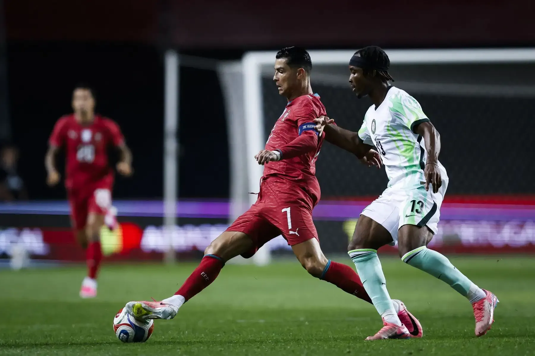 Portugal derrota 2-1 a Nigeria pese a ocasiones falladas por Cristiano Ronaldo