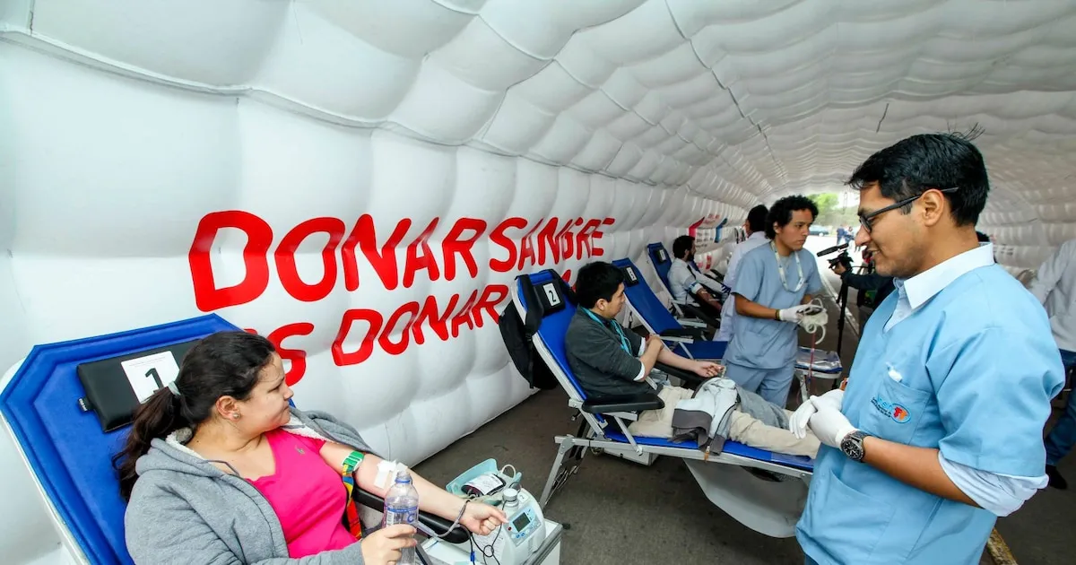 Solo 2 de cada 10 donaciones de sangre en Perú provienen de voluntarios, alerta el Ministerio de Salud