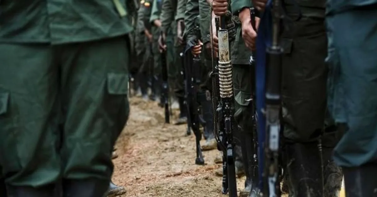 Capturan en Pucallpa a presunto exjefe de las FARC: viajaba con dos extranjeros y un arma reportada como perdida