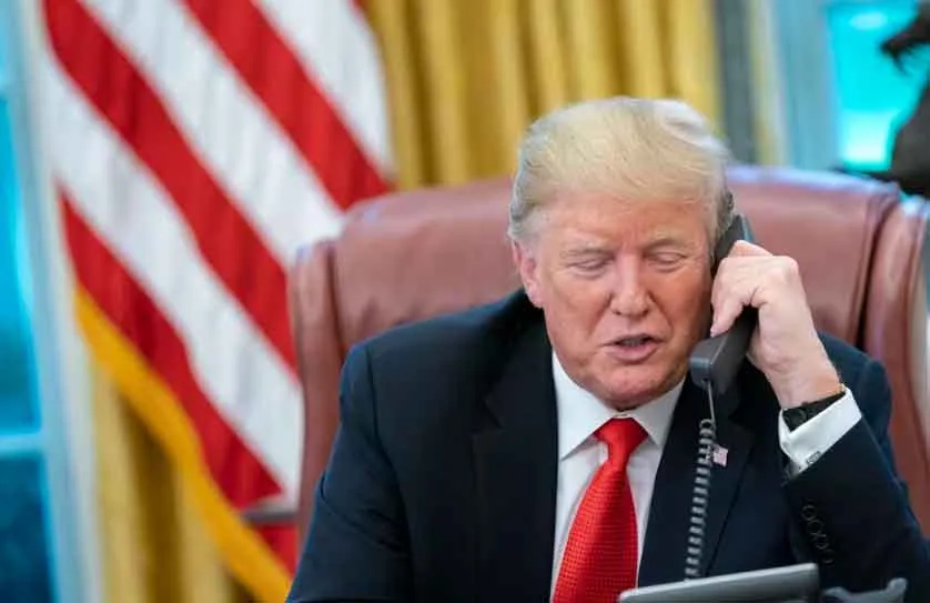 Trump amenaza a Irán por peajes en el estrecho de Ormuz
