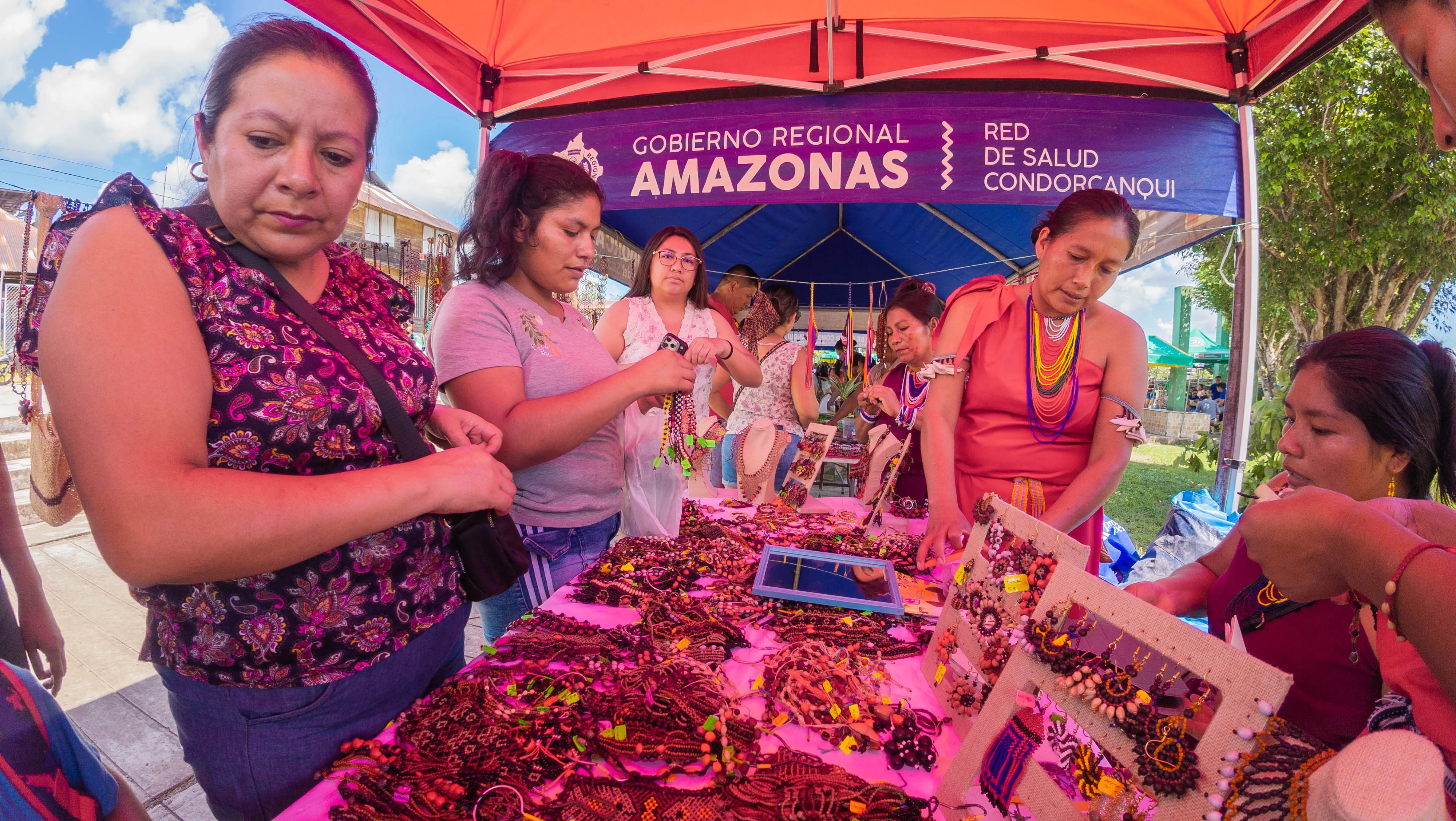 Feria agroturística en Nieva impulsa productos de familias rurales e indígenas de Condorcanqui