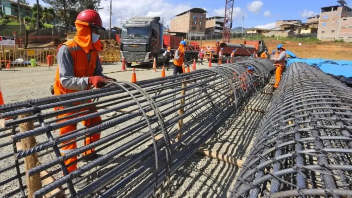 La producción nacional de Perú creció el 3,7 % en abril, alentada por la construcción y el comercio