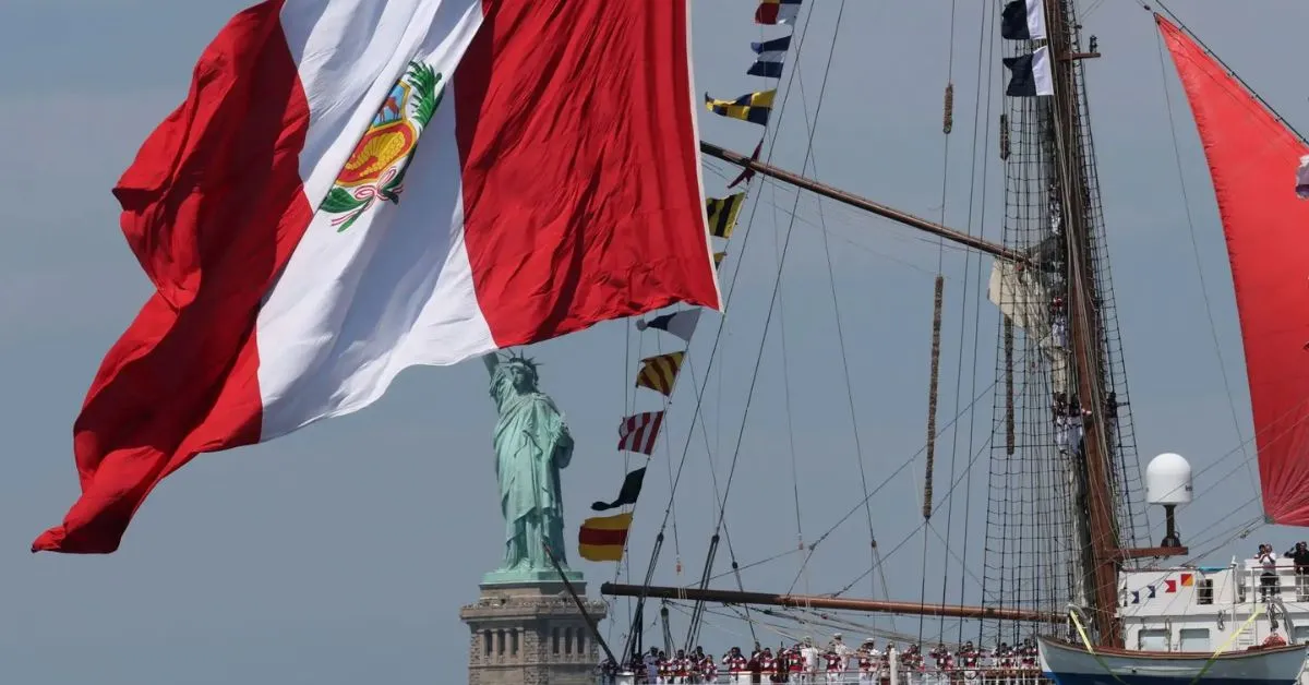 El Buque Armada Peruana-BAP Unión arribó a la ciudad de Nueva York, en Estados Unidos, para participar en el Sail 250