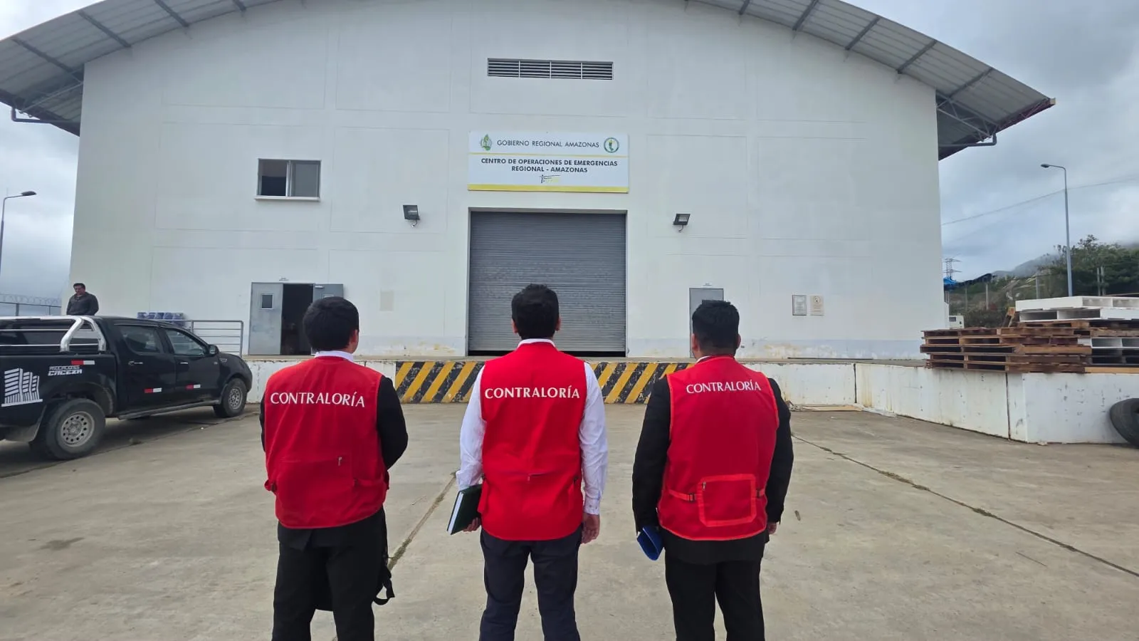 Contraloría detecta irregularidad en compra de gorros y chalecos del GORE Amazonas