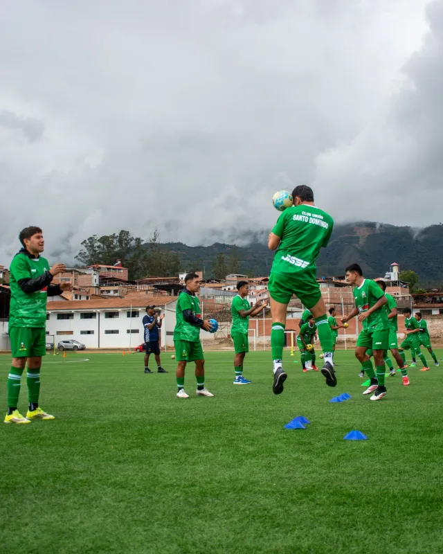 Unión Santo Domingo goleó 3-0 a Cultural Volante en el Estadio Kuélap y se afianza en la Liga 3
