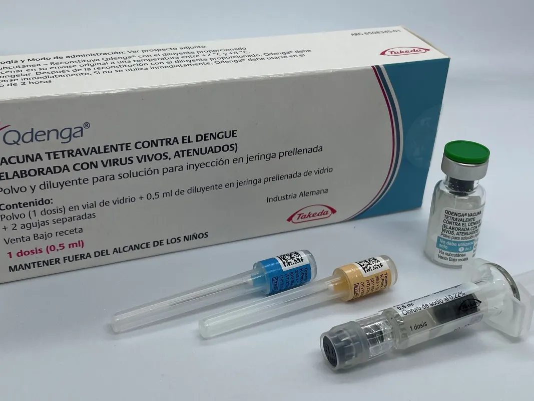 Perú recibe 225.000 dosis de la vacuna contra el dengue, como prevención ante El Niño