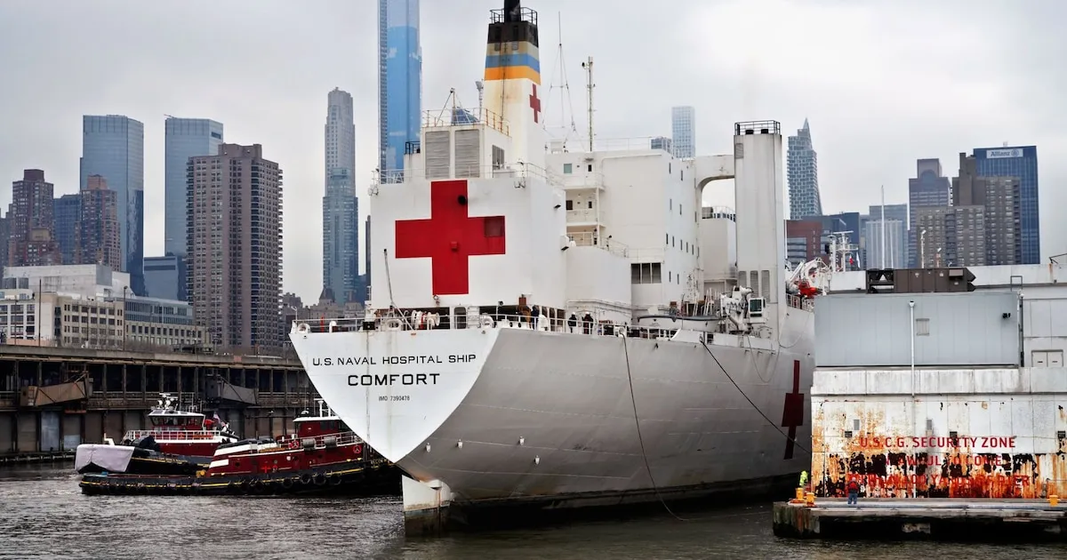 Un hospital flotante, puentes móviles y otras medidas concretas de Estados Unidos contra El Niño en Perú