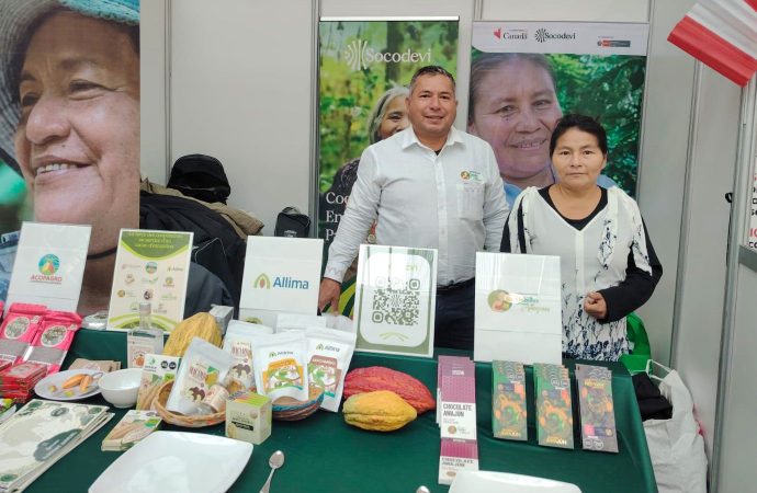 Cacao amazónico conquista Canadá: Familias productoras de Amazonas abren mercado internacional en prestigioso salón chocolatero