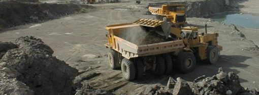 Minera canadiense demanda a Perú por laudo impago de US$69 millones