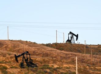 Estados Unidos liberará 172 millones de barriles de petróleo para frenar la subida del crudo por la guerra en Oriente Medio