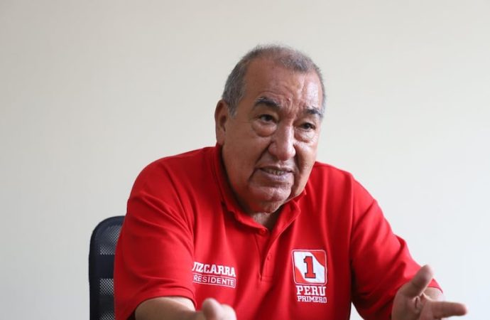 Mario Vizcarra propone eliminar el Senado mediante referéndum e indultar a su hermano